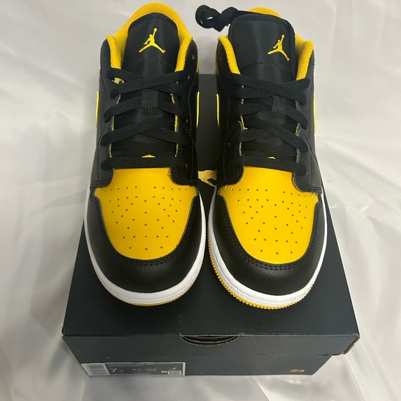 JORDAN 1 low yellow ochre - Picture 4 of 6